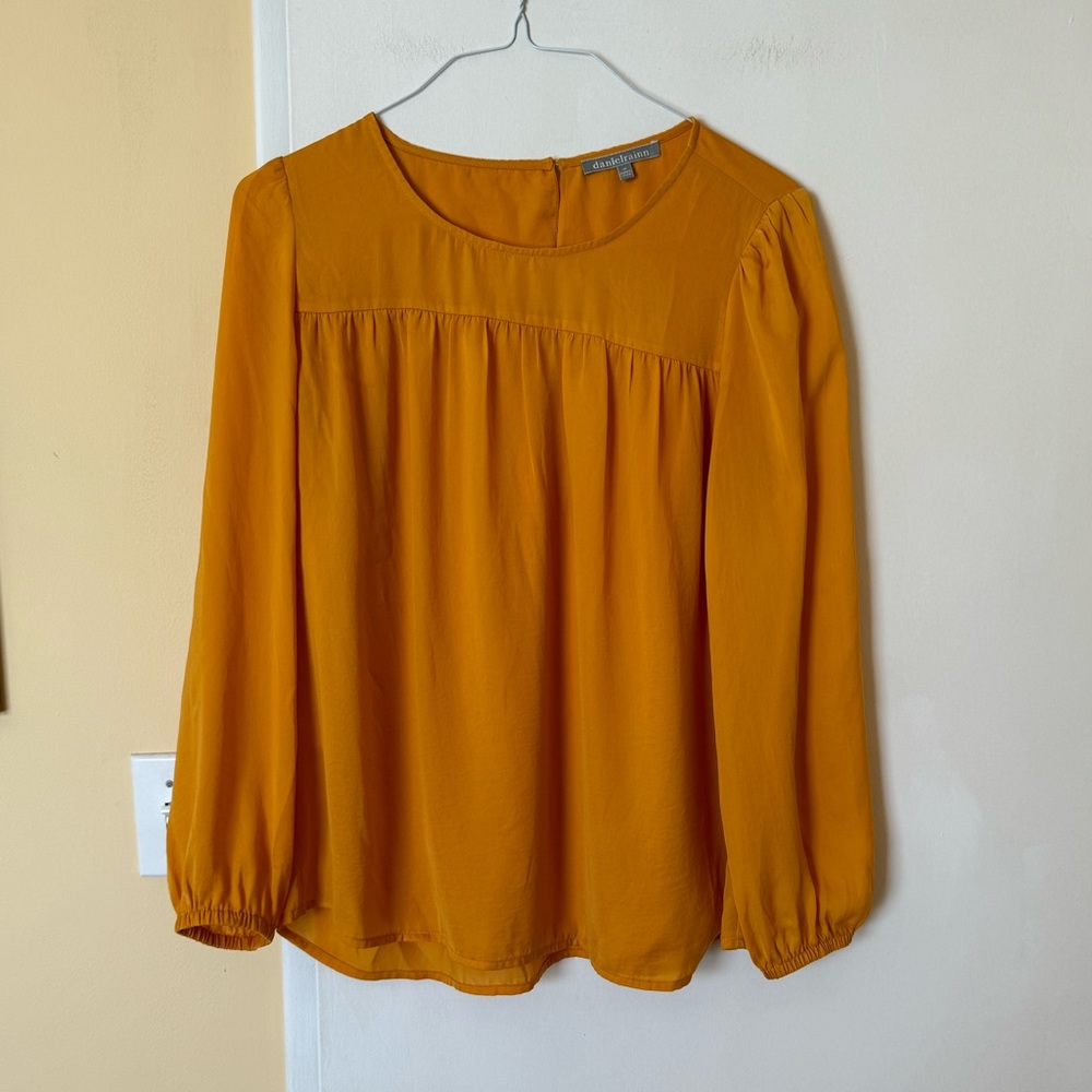 DANIEL RAINN top - size M - EUC - Anthropologie